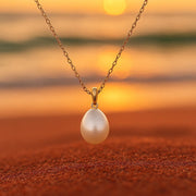 Marie | Delicate pearl necklace
