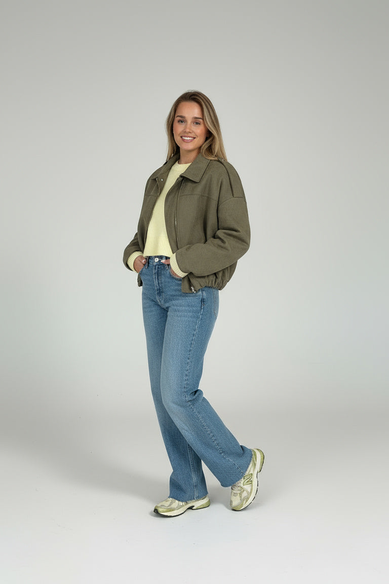 LIGHT | FAKE SUEDE BOMBER JACKET